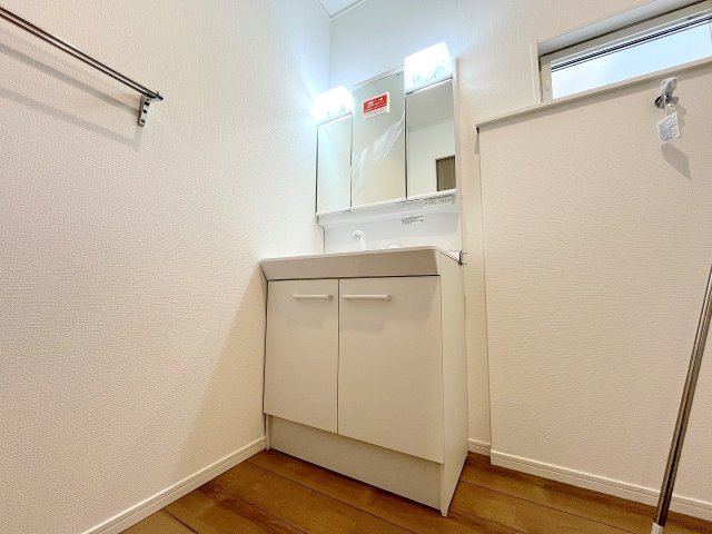 あきる野市小川　全４棟の洗面所