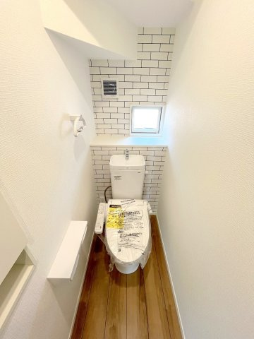 あきる野市小川　全４棟のトイレ