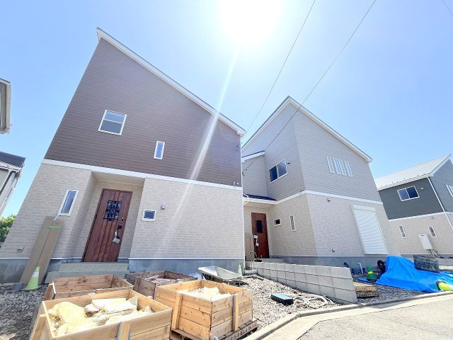 あきる野市小川　全４棟の外観