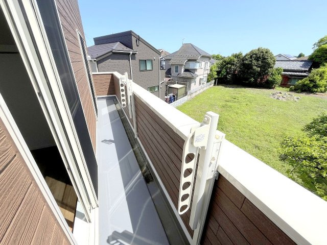 あきる野市小川　全４棟のバルコニー