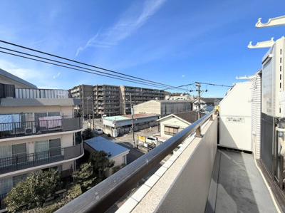 【展望】 | ヴァンハウス磯子 | ◆日当たり良好なバルコニー！毎日のお洗濯にも嬉しいですね！