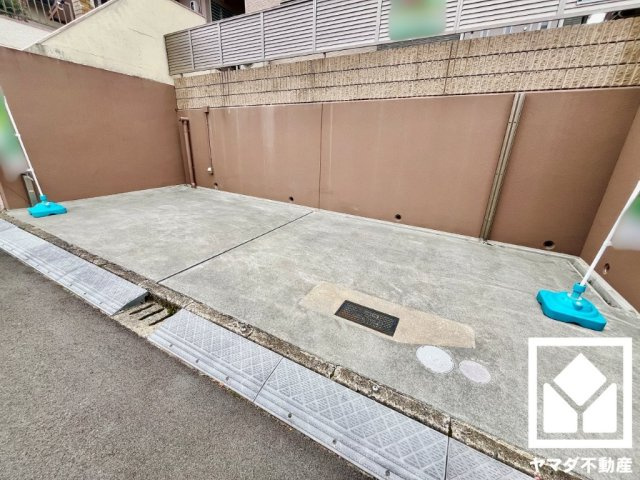 宇治市明星町３丁目の駐車場
