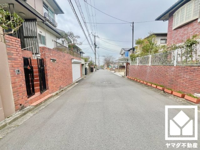 宇治市明星町３丁目の前面道路含む現地写真