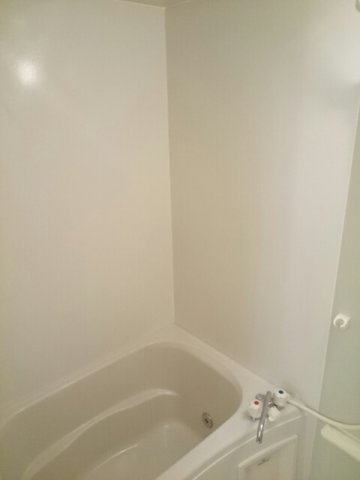 ウランタン壱番館の浴室|ゆったり過ごせるお風呂です