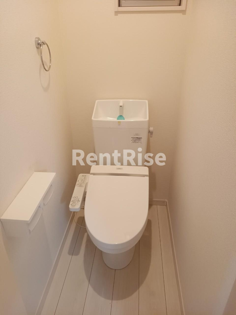 丹陽町外崎戸建てのトイレ