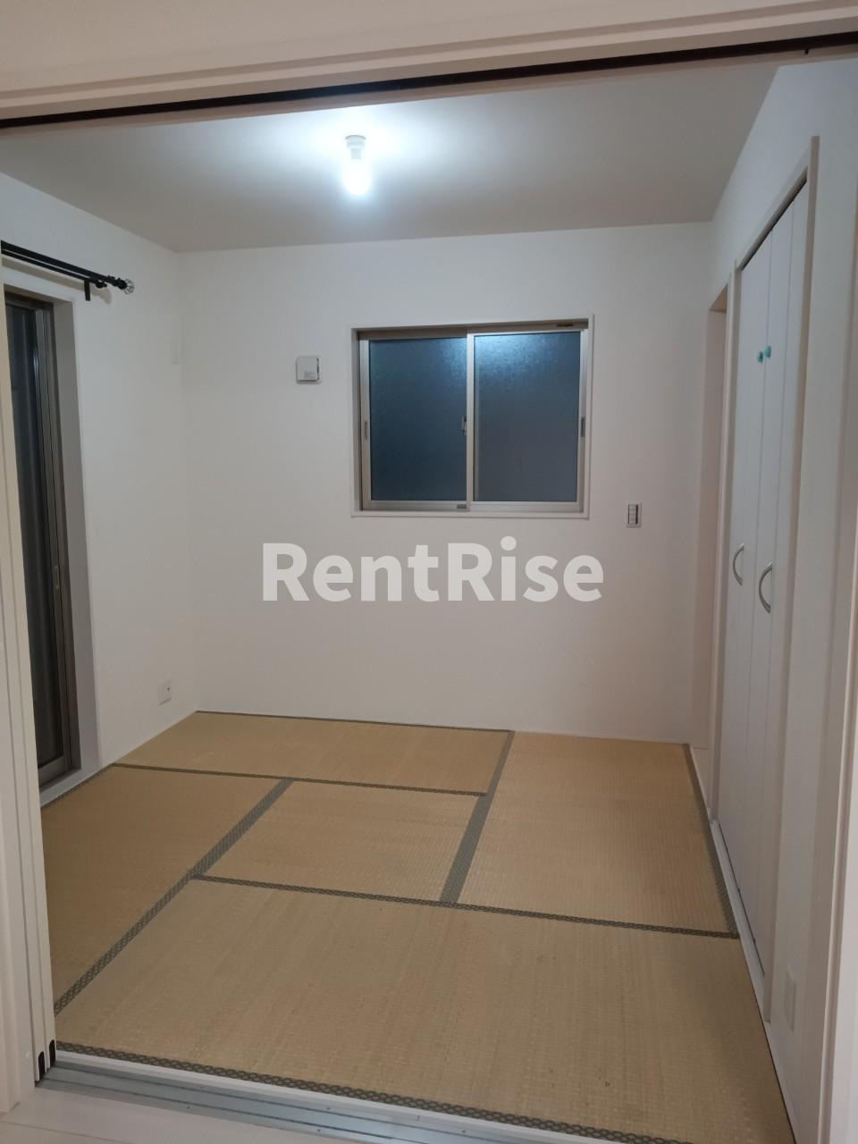 丹陽町外崎戸建ての居間・リビング