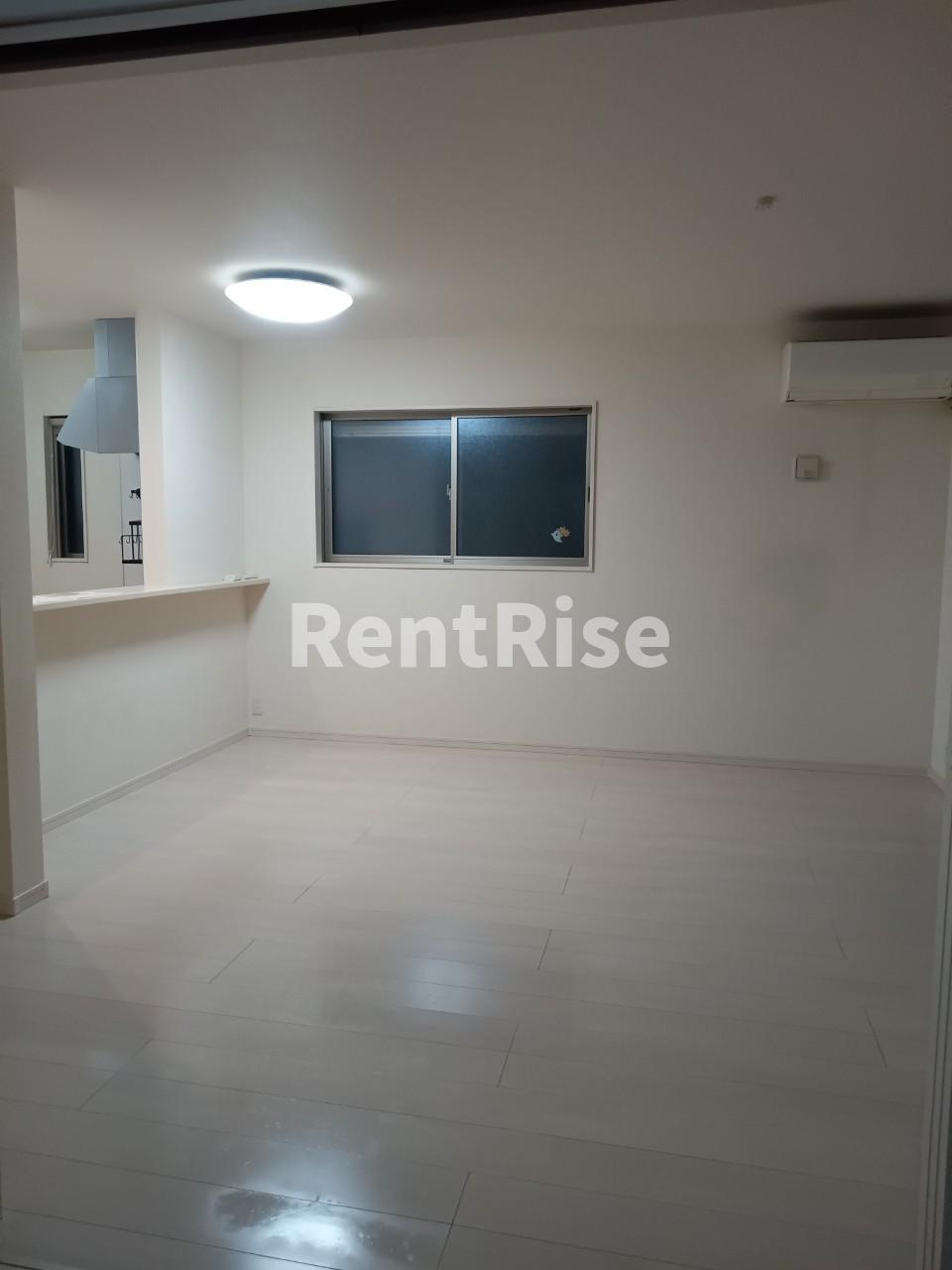 丹陽町外崎戸建ての居間・リビング