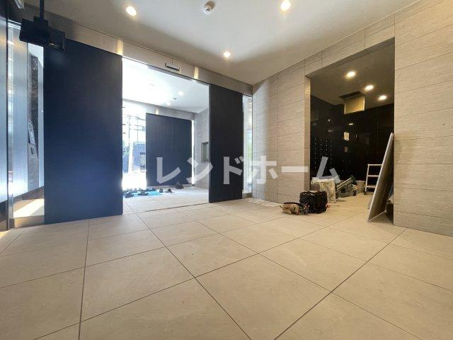 エスリード大阪STATIONのエントランス|選べる家電プランあり！！