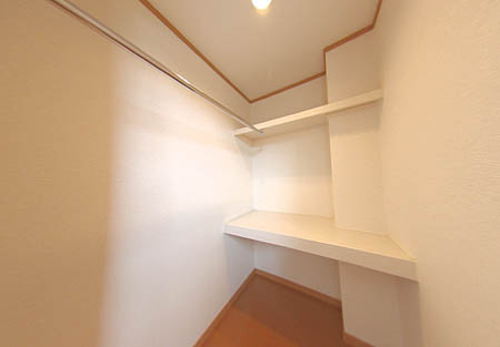 パルフェ和泉の収納|ちょっとした収納スペースも充実しています