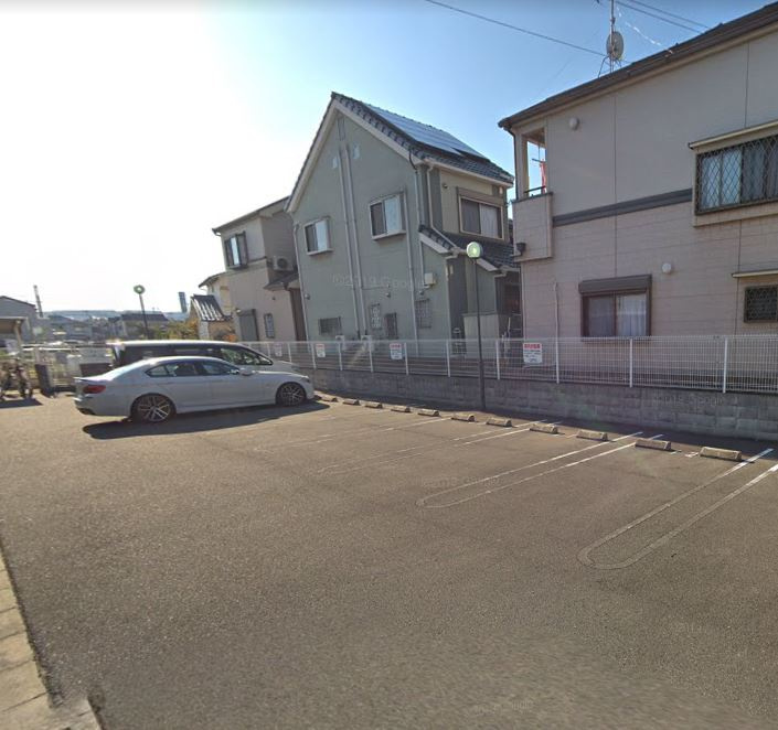 パルフェ和泉の駐車場|駐車場に車を止められます