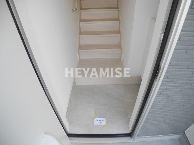 Amity CROSSの玄関