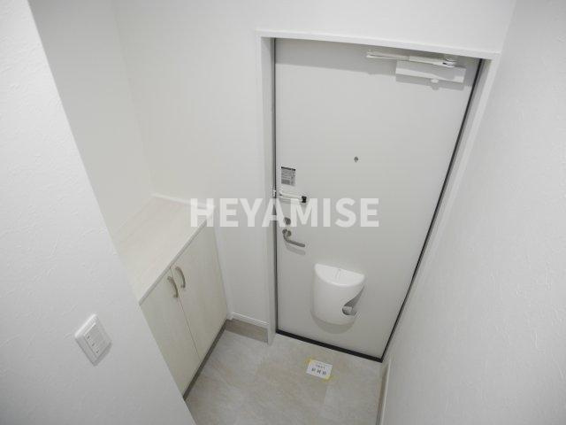 Amity CROSSの玄関