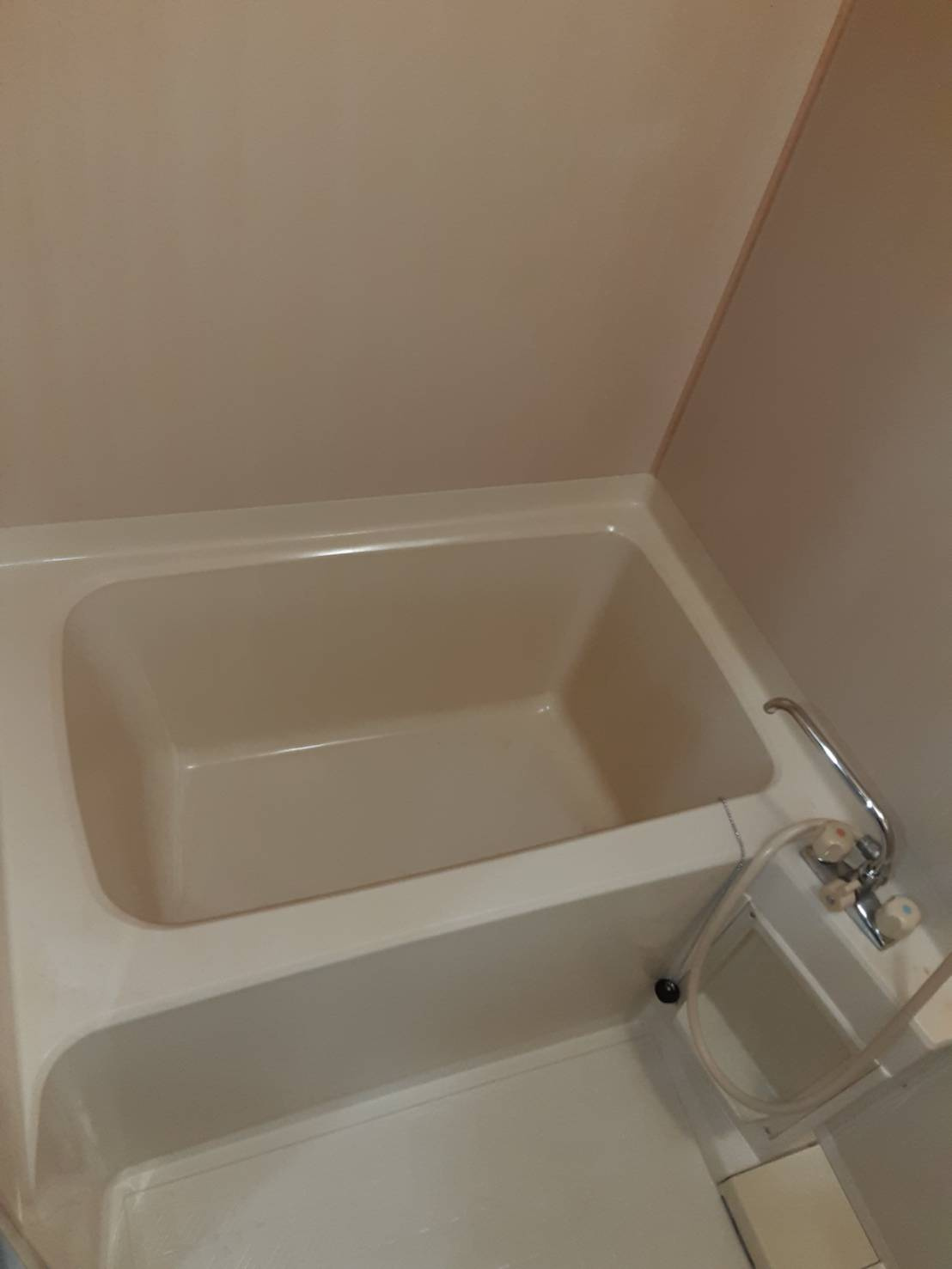 和泉市伯太町２丁目のハイツの浴室|お風呂で日々の疲れを落としましょう