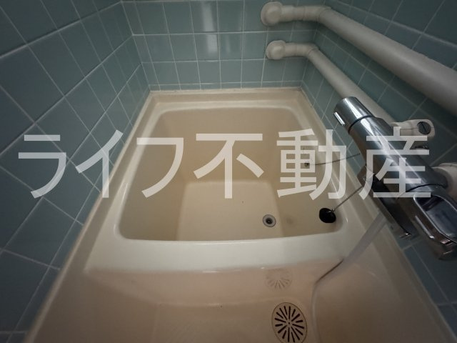 稲田シャトークワジマの浴室|お風呂で日々の疲れを落としましょう