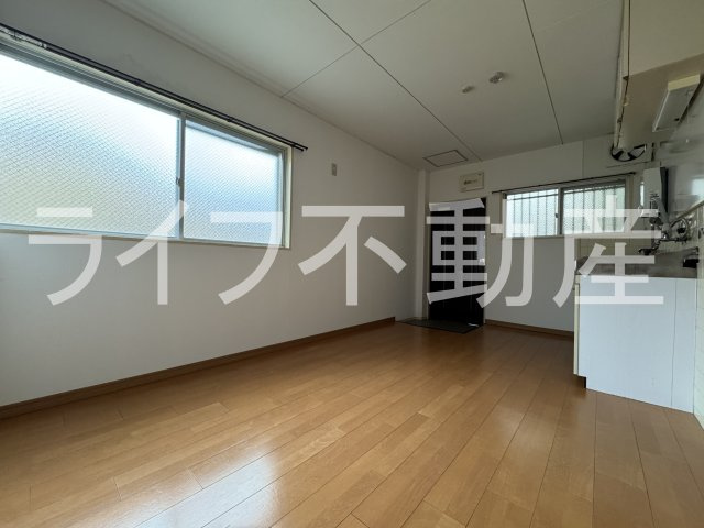 稲田シャトークワジマの居間・リビング|ゆったり過ごせるリビングです
