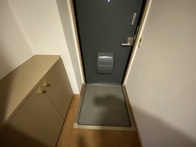 ピッケル末広の玄関