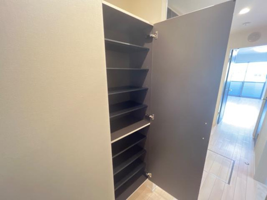 ジェンティーフルールの玄関|落ち着いた玄関です