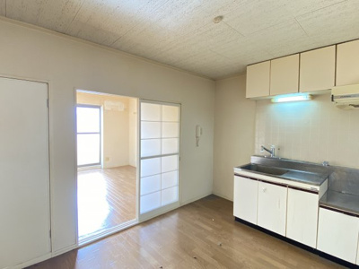 【居間・リビング】 | モアクレスト綾園