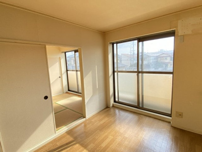 【洋室】 | モアクレスト綾園