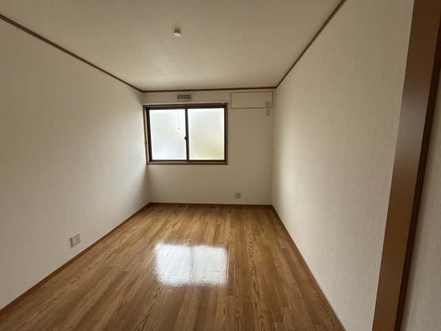 メゾンひまわりの洋室
