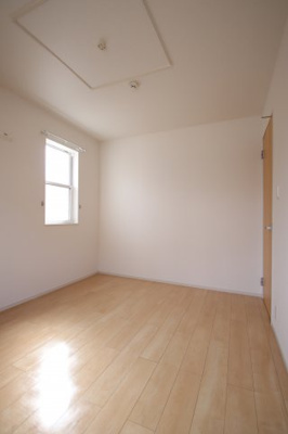 【寝室】 | エレガント茱萸木