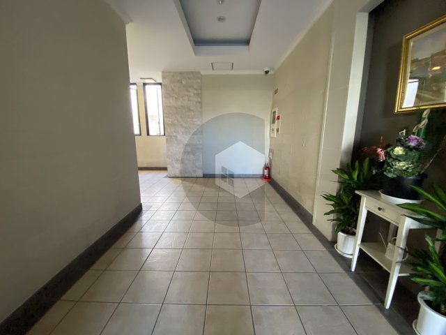 トリニティ東野のロビー