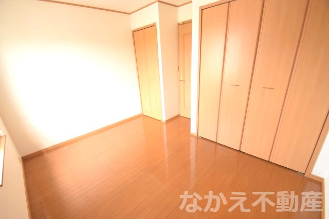 【寝室】 | 落ち着いて過ごせるお部屋なので、寝室にいかがでしょうか