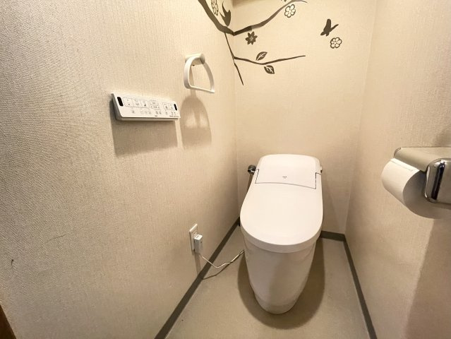 【トイレ】 | アステージ天応 | トイレは昨年6月にタンクレストイレにリフォームしています。