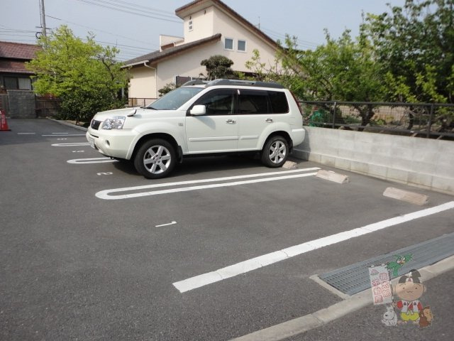 アンシャンテくろだの駐車場