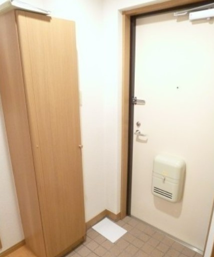 久留米市宮ノ陣４丁目の賃貸マンションの玄関|きれいな玄関です