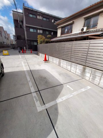 【駐車場】 | LivingLife長瀬WEST