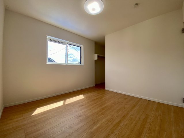 【洋室】 | 新通り分譲シングルマイホーム