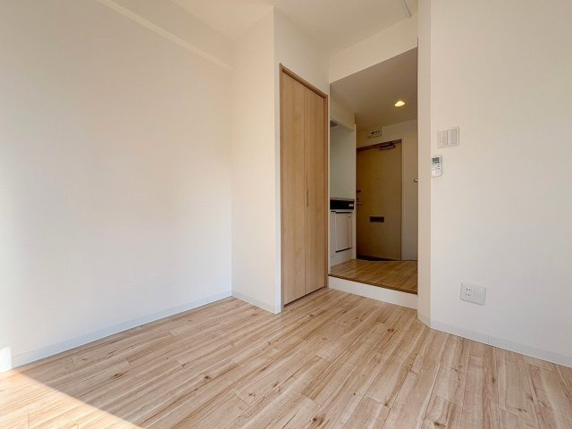 メゾンオパルの居間・リビング