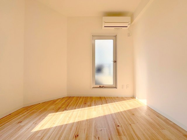 メゾンオパルの居間・リビング