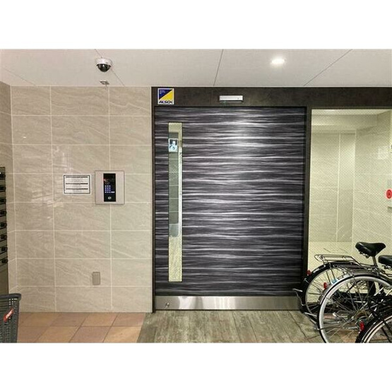 【エントランス】