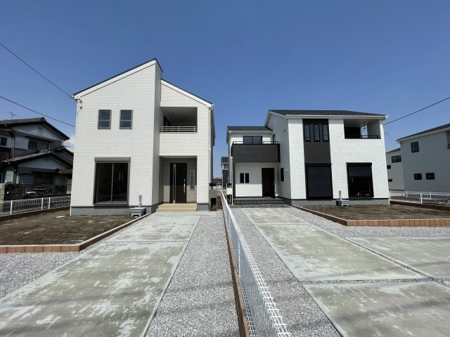 藤岡市上戸塚第6（全12棟）1号棟の外観