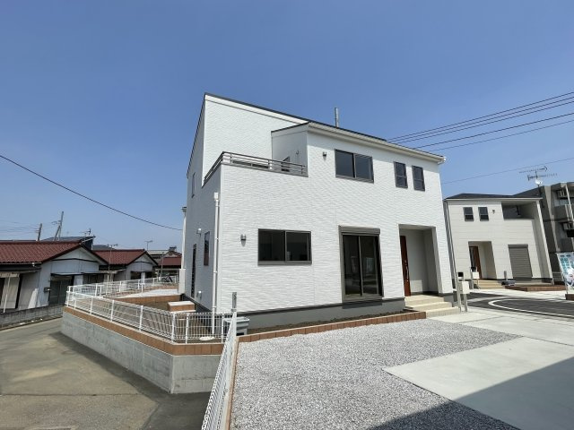 藤岡市上戸塚第6（全12棟）5号棟の外観|建物完成済みでございます。お部屋のご内覧可能でございます。お気軽にお問合せ下さいませ(^▽^)/