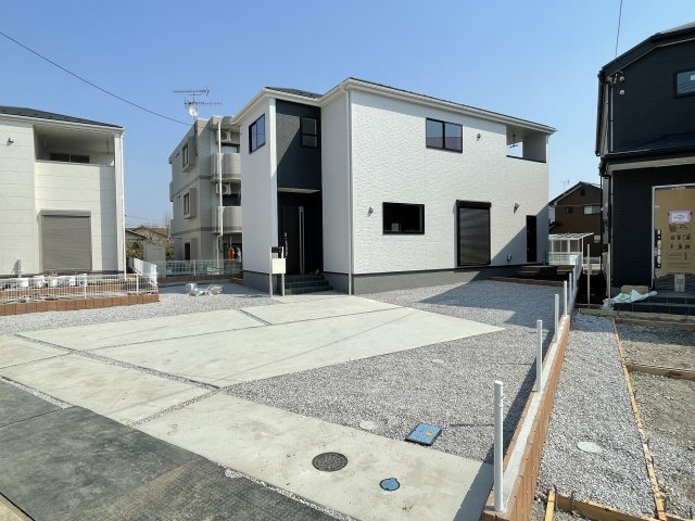 藤岡市上戸塚第6（全12棟）8号棟の外観