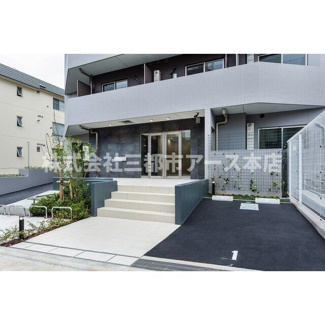 【エントランス】 | ラティエラ都立大学