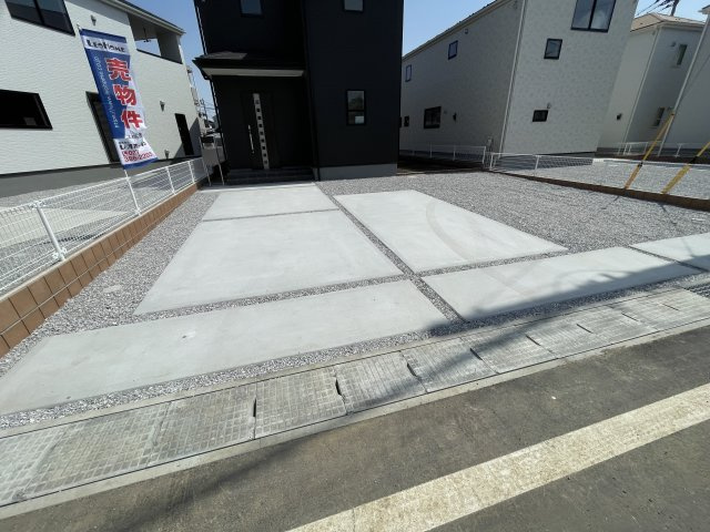 藤岡市上戸塚第6（全12棟）9号棟の駐車場