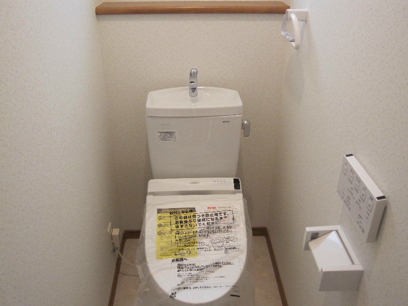 瑞穂区石川町貸家のトイレ
