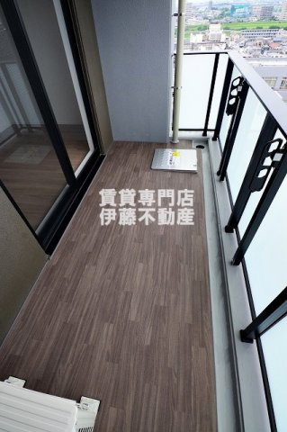 CREST TAPP平安通のバルコニー