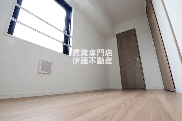 CREST TAPP平安通の寝室
