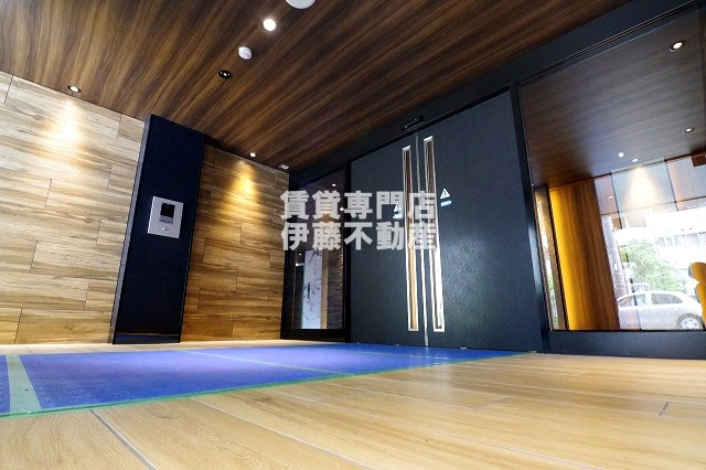 CREST TAPP平安通のエントランス