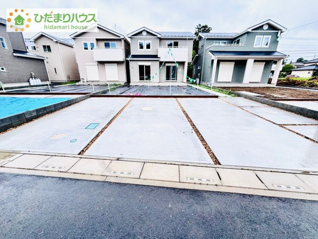 熊谷市塩　新築一戸建て　いろどりアイタウン　04の駐車場