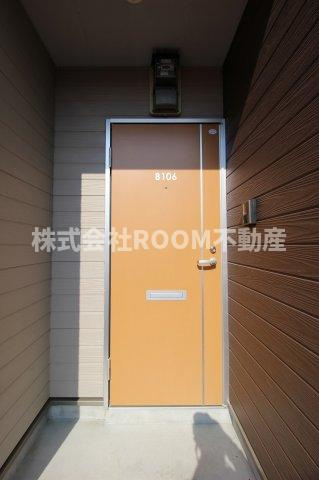 VHTの玄関|明るい玄関です