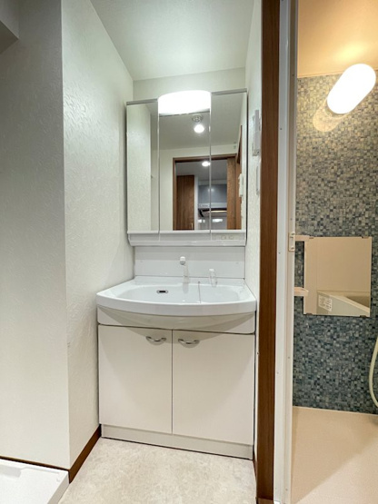 【洗面所】エスト東古松