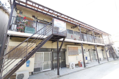 【外観】 | リベルテ葛城 | 落ち着いた雰囲気の外観です