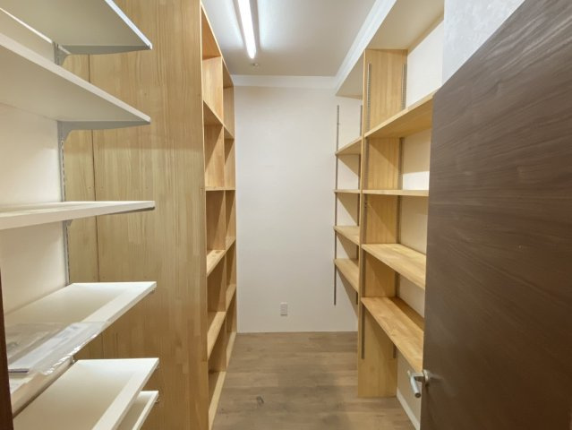 エストソレイユ紺屋町テナントの内装