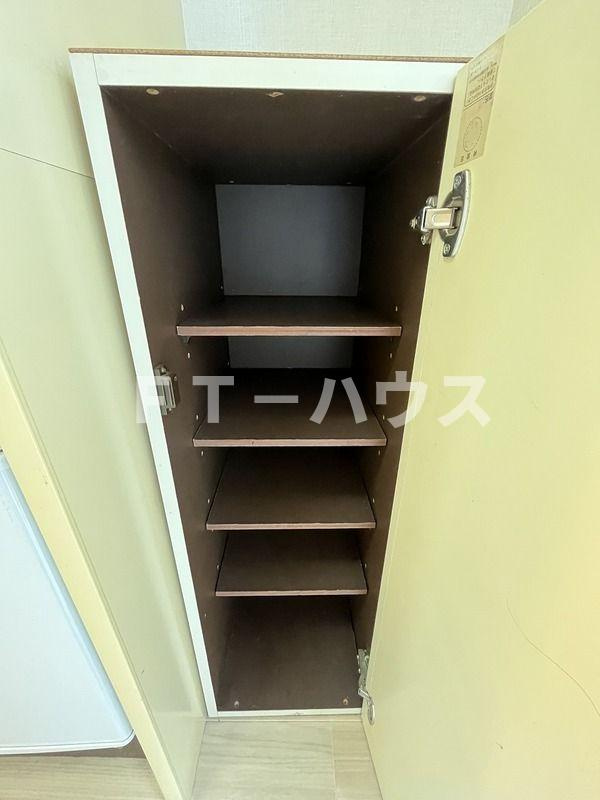 ジュネパレス津田沼第3の玄関